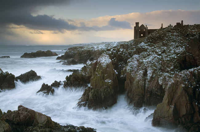 NE Scotland rock coast, ruins